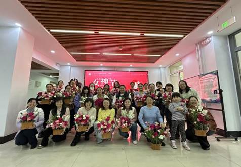 051bee932e40c3ddb7244afe57e9438